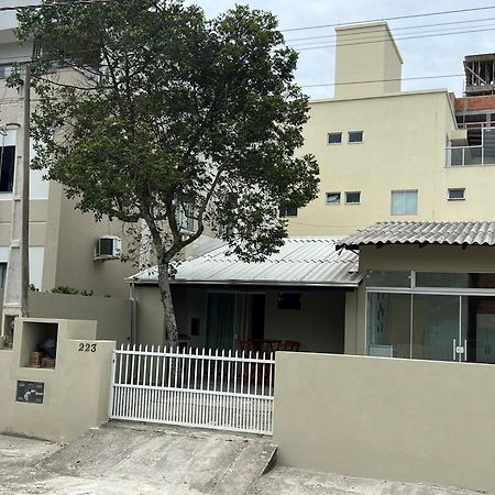 Villa Casa entre dois mares - Casa Bege à Bombinhas Extérieur photo